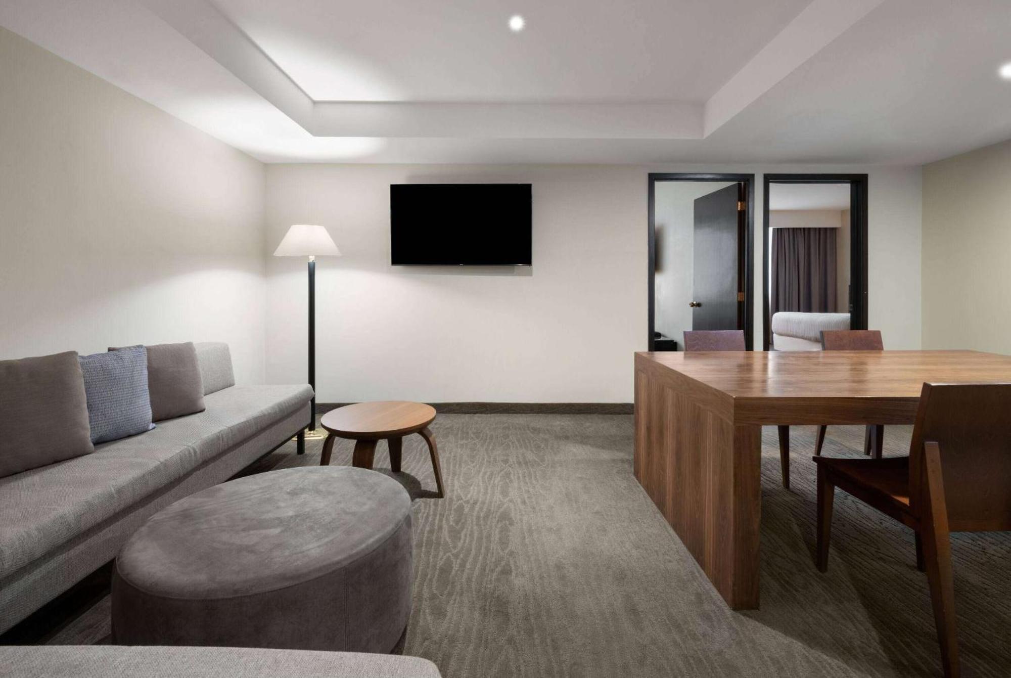 Wyndham Monterrey Ambassador Centro Hotel Eksteriør billede